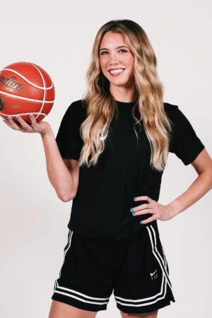 Lexie Hull hot basketball