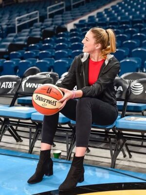 Katie Lou Samuelson hot basketball girl